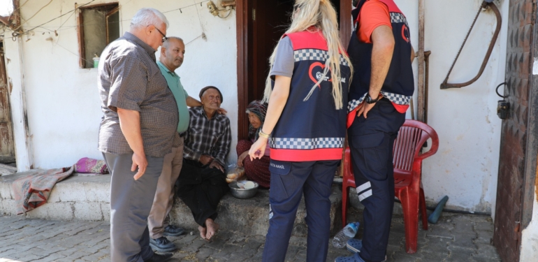 HBB’den Emine Teyze ve Mehmet Amcaya Sağlık Desteği