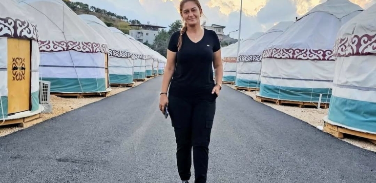 İftiralara Rağmen Umudu Taşımaya Devam Ediyor