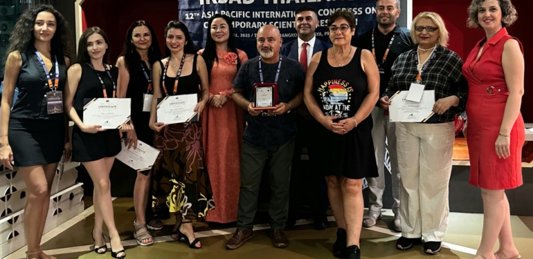 Prof. Dr. Sedat Cereci’ye Tayland’da Teşekkür 