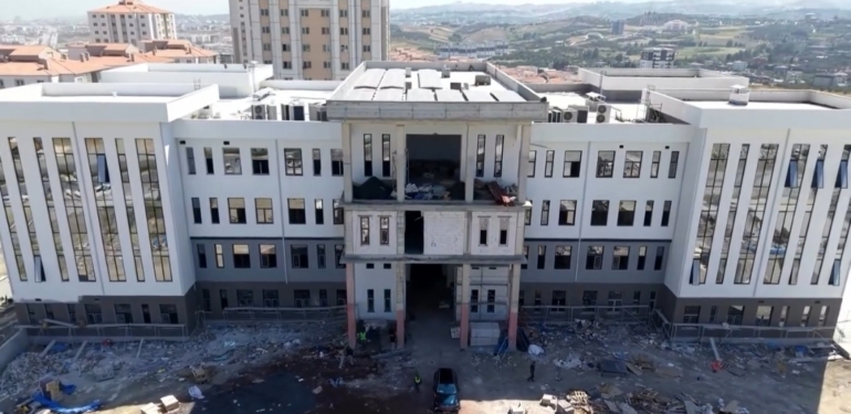 Yeni Valilik Binası Yükseliyor