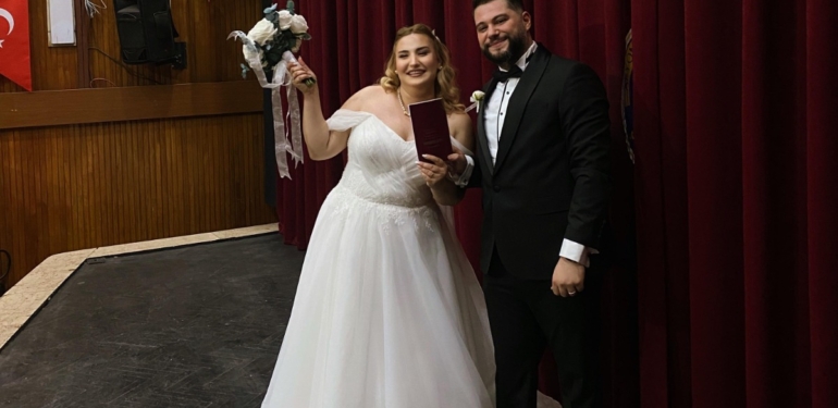 Gazeteci Hasan Seid Okay’ın Kızı Duygu, Hayatını Mustafa Yavuz ile Birleştirdi