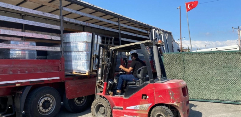 Rojin’den Depremzedelere Can Suyu