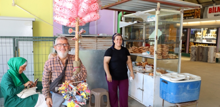 Uzun Çarşı’nın Simitçi Ablası Antakya Lezzetini Yaşatıyor