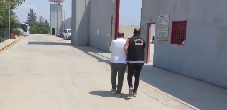 Yurtdışına Adam Kaçırma Suçuyla Aranan Şüpheli Tutuklandı