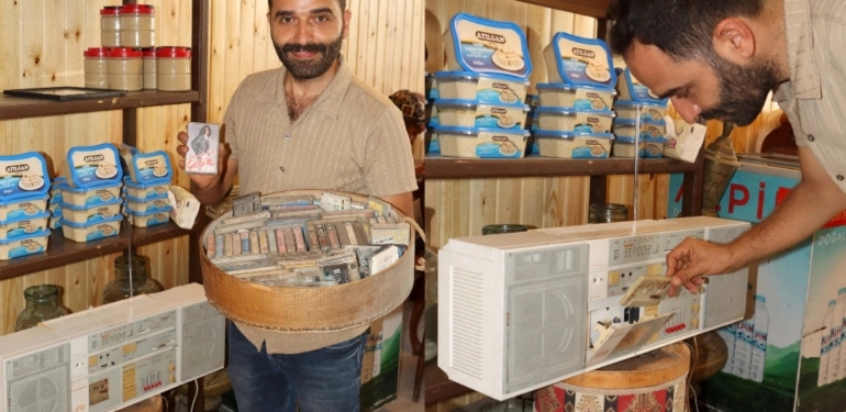 Kaset Tutkusunu Gelecek Nesillere Taşıyor