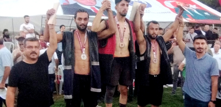 Uyan Ailesinin Pehlivanları Yetişiyor