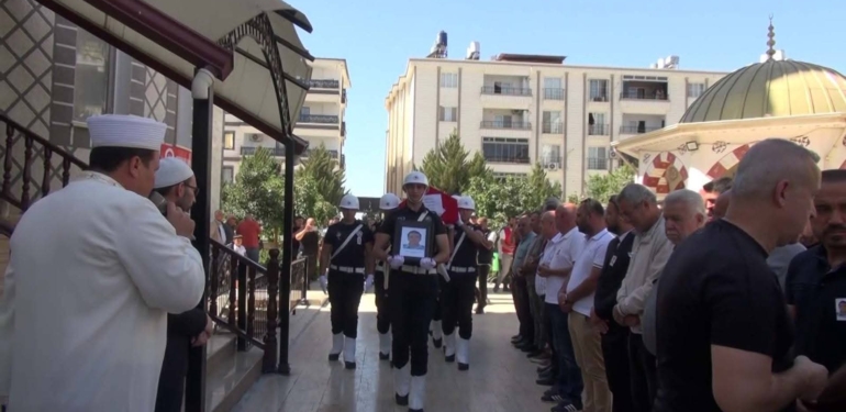 Kalp Krizi Geçiren Polis Memuru Son Yolculuğuna Uğurlandı