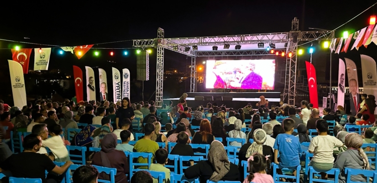 Nostalji Açık Hava Sinema Keyfi Başladı