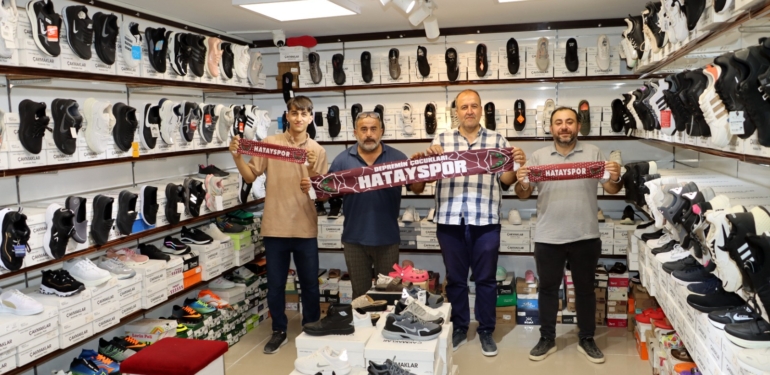 Komando Mehmet’ten Yeni Konsept: 200 TL’den Başlayan Ayakkabılar