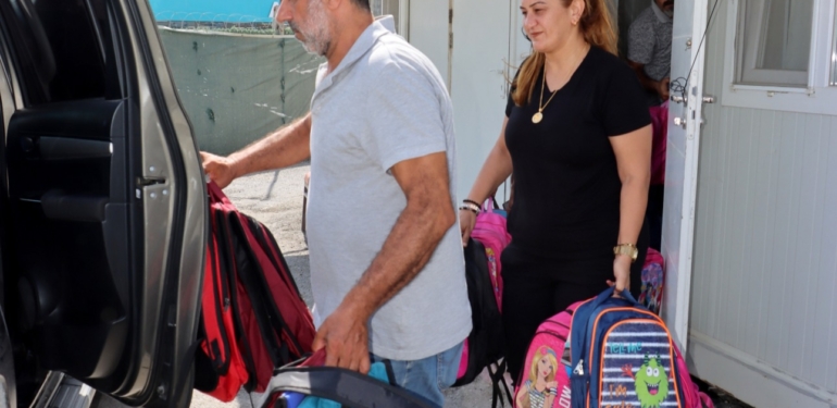 Depremzedelerin Ablası Minik Kalplere Umut Taşıyor