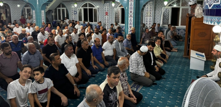 Altınözü’nde Mevlid Kandili Coşkusu