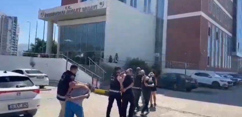 İskenderun’da Aranan 4 Kişi Yakalandı