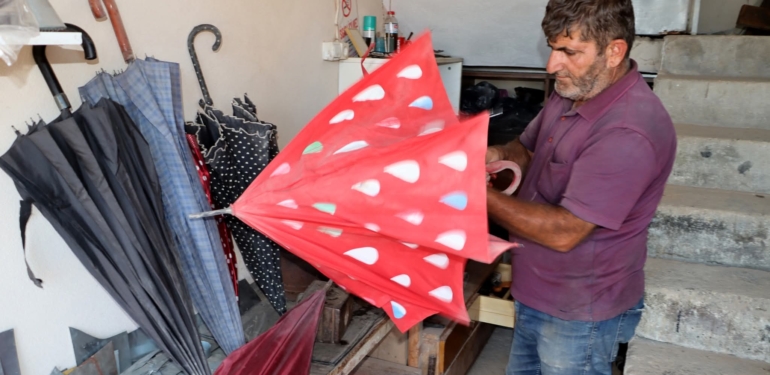 Unutulmaya Yüz Tutan Bir Meslek: Şemsiye Tamirciliği