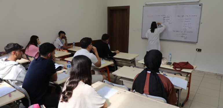 Öğrencilere Eğitim Desteği Sürüyor