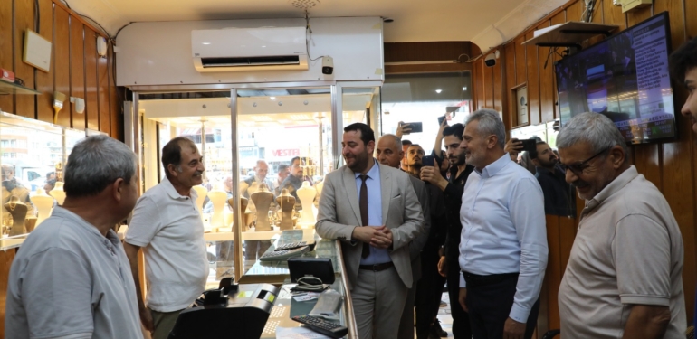 Öntürk, Samandağ Esnafını Ziyaret Etti