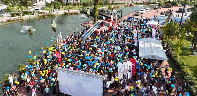 Tamer Talha İçin Gökyüzü Rengarenk Oldu