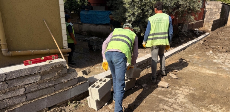 Payas’ta Afetin İzleri Siliniyor