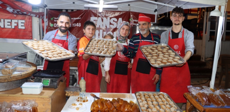 Zeytin Festivalinde Kömbe Kokusu Her Yeri Kapladı