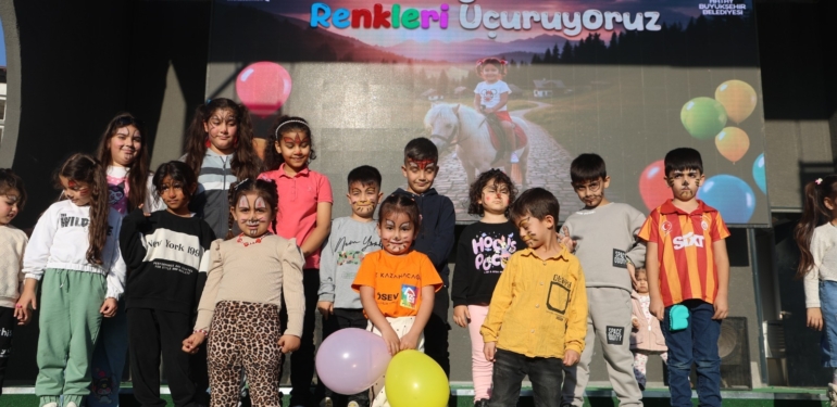 Balonlar Ceylin İçin Gökyüzüne Yükseldi