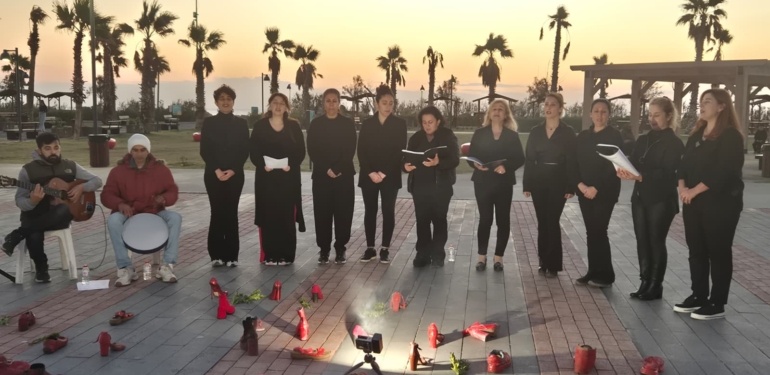 Kırmızı Ayakkabılarla ‘Kadına Şiddete Hayır’ Dediler