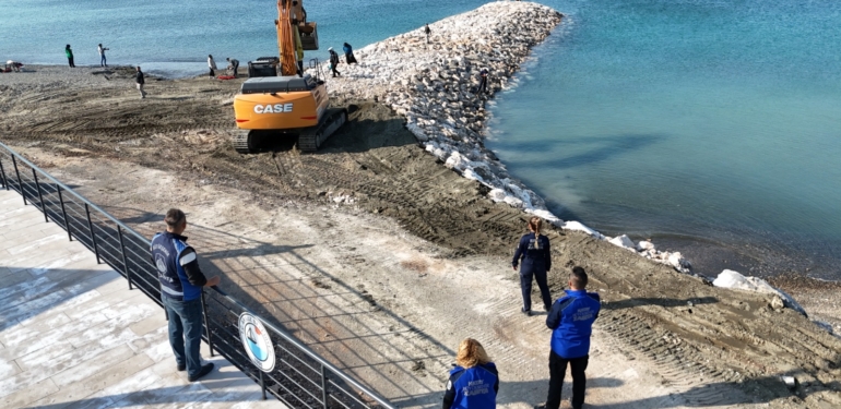 Arsuz’a 70 Metrelik Mendirek İnşa Edildi