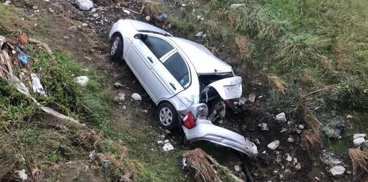 Köprüden Uçan Otomobilde 1 Kişi Yaralandı