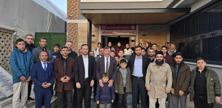 İl Müftüsü Topçu Gençlerle Bir Araya Geldi