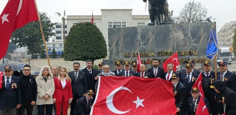 STK’lardan, Türk Bayrağına Yapılan Saldırıya Sert Tepki