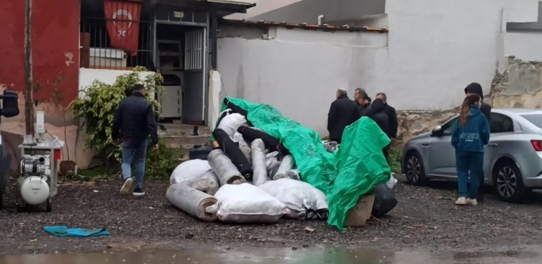 Kumaş Deposundaki Malzemeler Küle Döndü!