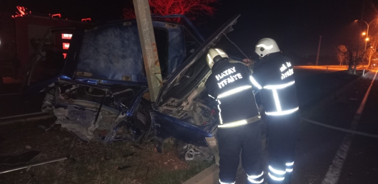 Reyhanlı Harran Yolu’nda İki Araç Çarpıştı: 3 Yaralı