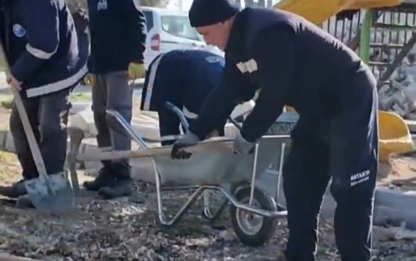 Akçaova Mahallesi’nde Yeni Park Çalışmaları Başladı