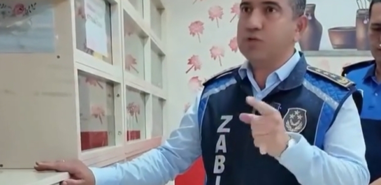 Okul Kantininde Tarihi 1 Yıl Geçmiş Tavuk Döner Çıktı